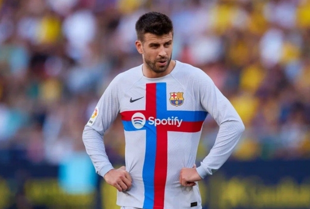 بيكيه: يبدأ ريال مدريد الحديث عن التحكيم عندما لا يتمكن من الفوز ، هذا هو أسلوبه.