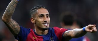 غضب فينيسيوس من البطاقة الصفراء التي عرضت عليه في المباراة ضد بيتيس