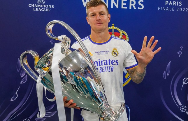 مودريتش على وشك تمديد عقده مع ريال مدريد لمدة عام آخر-سكيرا