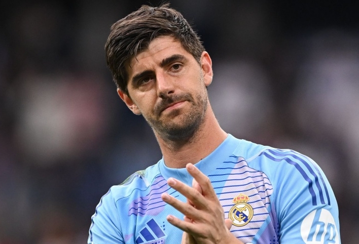 مدد كورتوا البالغ من العمر 33 عاما عقده مع ريال مدريد حتى عام 2027-ماركا