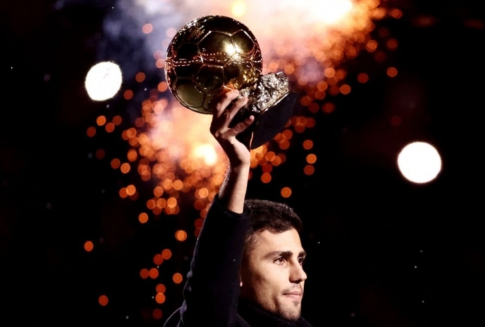 كروس: لاعب خط الوسط هو مركز رئيسي في كرة القدم. انظر إلى ما حدث للمدينة بدون رودري